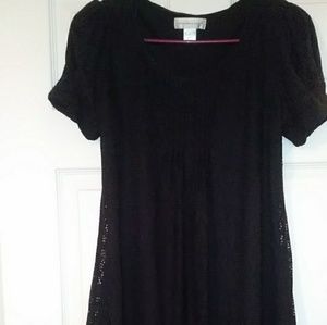 Black short sleeve dress
